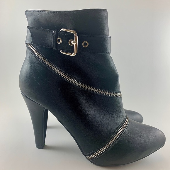 Black ankle boots with silver faux zipper detail - size 9 - Picture 6 of 10